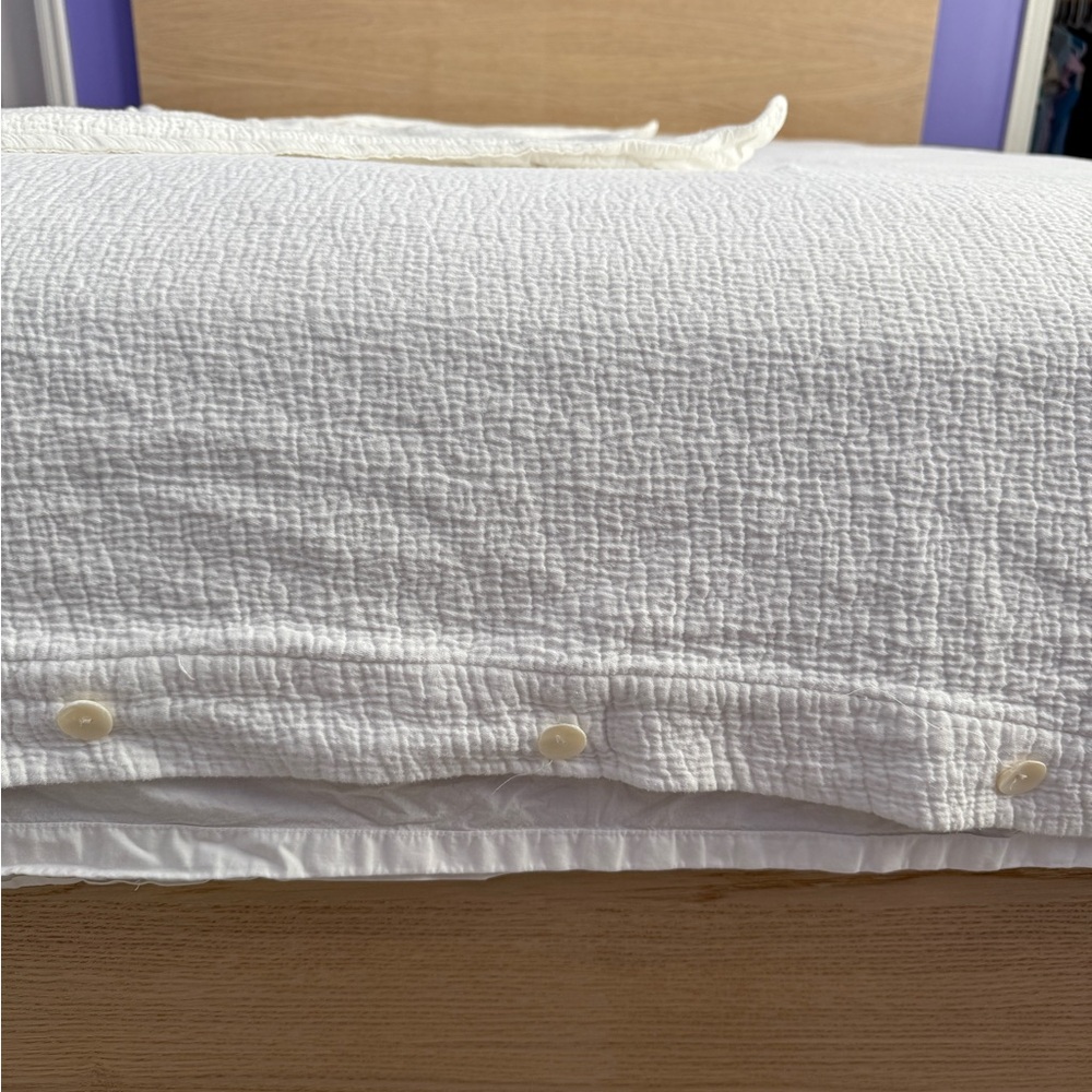 West Elm Crinkle Cotton Queen Bedspread with Matching Euro Pillow Shams - Picture 4 of 8